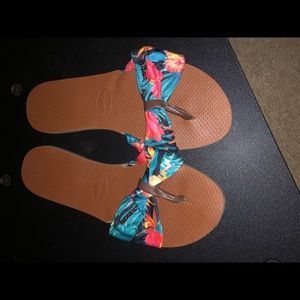 Havainas flip flops. Euc. Worn 2x. Size 37-38
